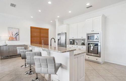 New Epic Escape Theater Pool & Golf Views - Foto 44