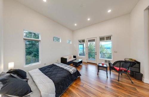 Water Views Whidbey Island Hideaway with Deck - Foto 9