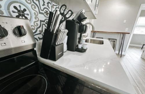 Rustic Retreats Modern 1BR for 4 guests in the heart of Fort Lauderdale - Foto 9