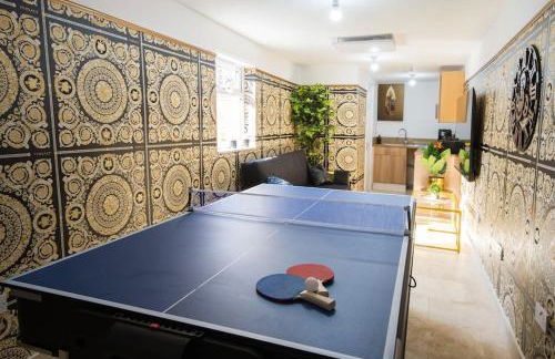 Lux Versace Pad Sleeps 10 Hot Tub, Cinema & Games Room - Foto 55