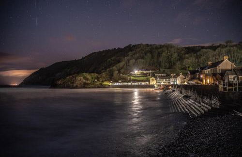 Pendine Sands Edith Villas - a luxury seaside home with beautiful sea views - Photo 73