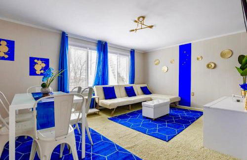 The Sapphire Haven - Your Old Brooklyn Oasis Awaits Families, Couples, Business Travelers Near Downtown With Parking, 300 MB WiFi & Self Check-In - Foto 43