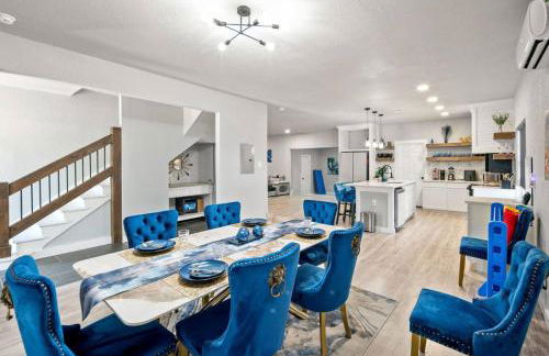 Gorgeous 6BR Sleeps 18 w Hot Tub - Foto 30