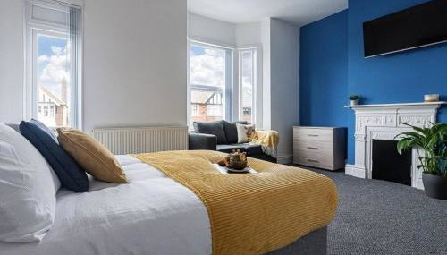 Sedgley-Wolverhampton-Contractors -4 beds-Parking - Foto 3