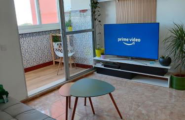 Sea View Apartment - 5 Min Walk to Gibraltar - Foto 2