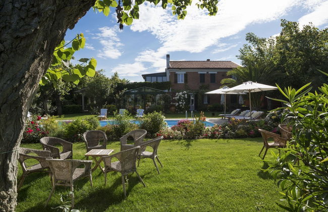 Villa Mirella Beach - Photo 41