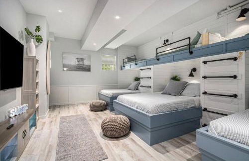 Sister Lakes Retreat Sleeps 17 Scenic View Hot Tub - Foto 17