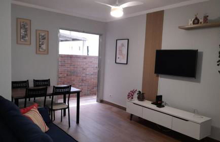 Apartamento Frente Praia Embaré - Varanda Aconchegante - Pet Friendly - Foto 1