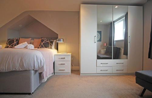 Queens Road - Luxury Spacious Home in Chester - Photo 7