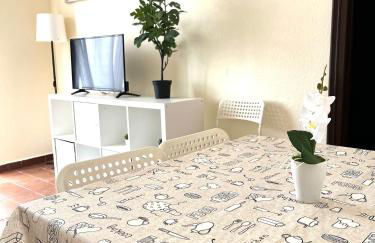 Camp Nou Apartment WiFi - Photo 5