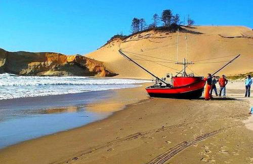 Ocean Front...Sand in your toes getaway!! - Foto 3