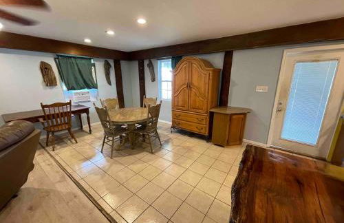 Fishing & Hunting Camp in Buras, 3 bedroom Fully furnished with Wi-Fi - Foto 14