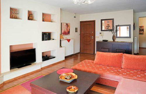 Central Grevena Retreat with Mountain Views - Foto 3