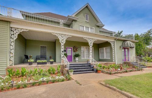 Paris Vacation Rental about 15 Mi to Mount Magazine! - Foto 1