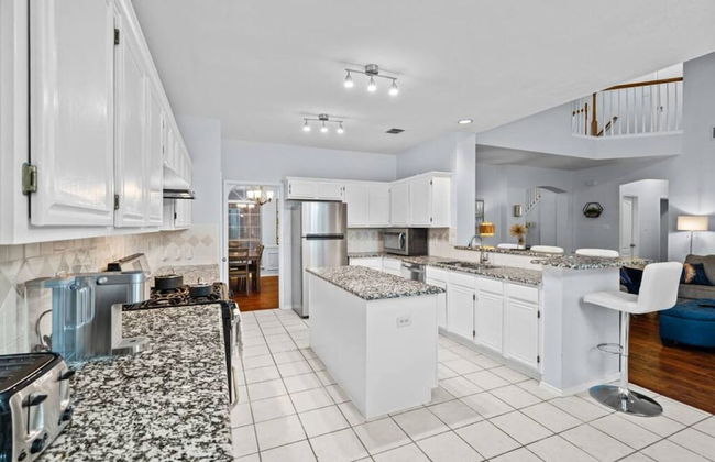 Perfect Frisco Home for Relocating Families Fun - Foto 9