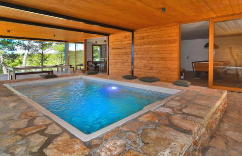 Awesome Home In Dragove With Wifi - Foto 2