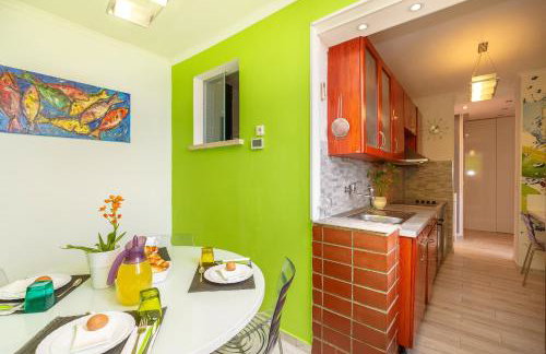 Skyscraper Apartment- Free parking included - Foto 16