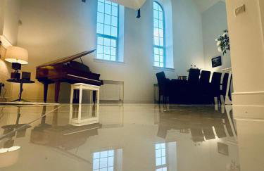 The Bell Tower - Foto 24