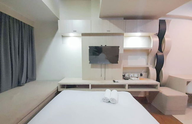 Best Homey And Modern Studio At Uttara The Icon Apartment - Photo 1