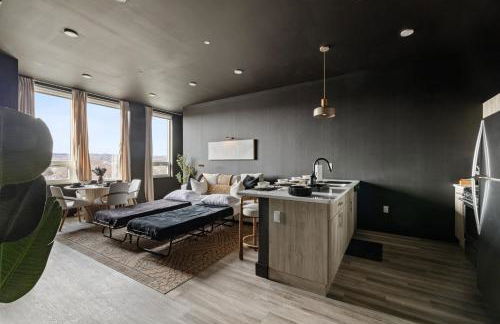 Cozy 1 King BR, Gym, Free Parking, 8mins Train - Foto 27