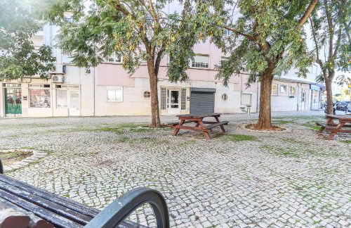 Vita Portucale ! Moscavide Casa Branca w/ Terrace - Photo 52