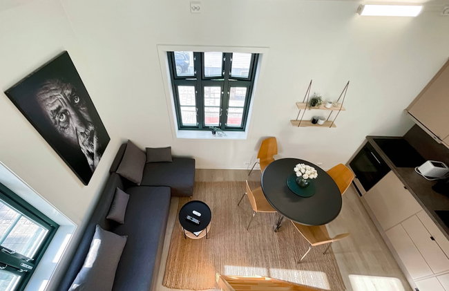 Vibrant Apartment on Bustling Street, Above a Restaurant - Perfect for Tourists, - Foto 20