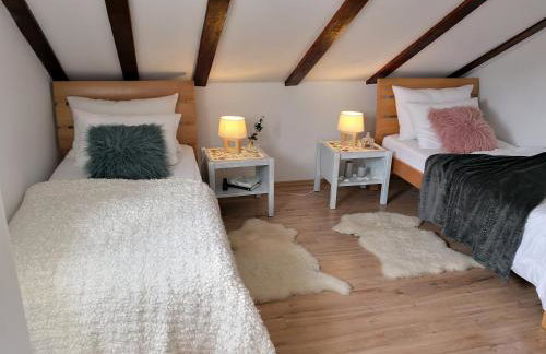 Attic Apartment Iris - Foto 4