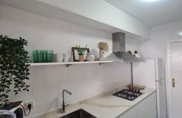 Nice beachside 2-BD apt near Barcelona - Foto 20