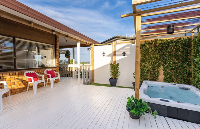 Character 4BR Home - Seaview - Skyline - Hot tub - Foto 25