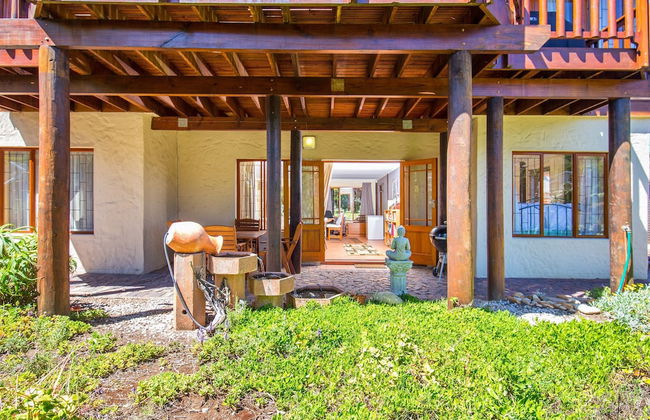 Experience Nature at Brenton on Sea With Breakers Dolphins and Whales - Foto 24