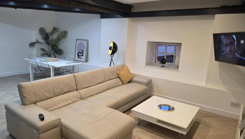 Liverpool Penthouse - Sleeps 8 - City Centre - Foto 1, furniture