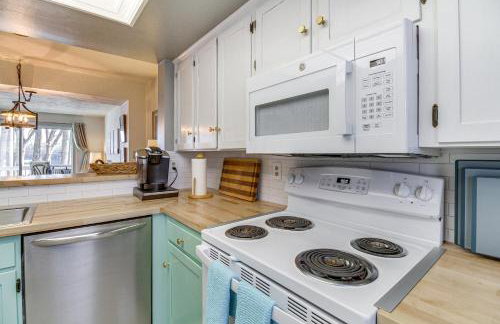 Lakefront Moneta Home with Community Dock! - Foto 8