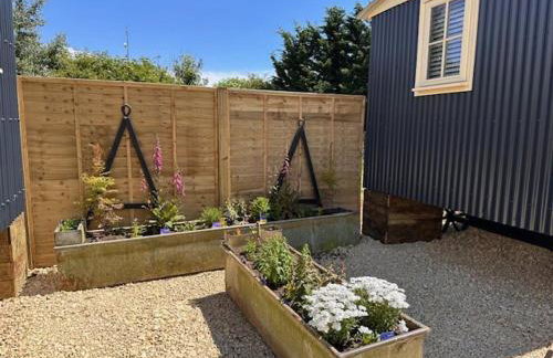 Shepherdshut-hot Tub-cotswolds-petfriendly - Photo 47