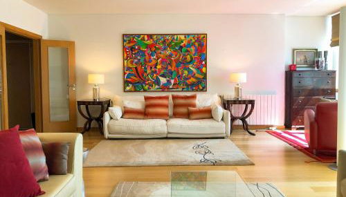 Lisbon Oriente River View w/ Balcony&Garage - Photo 3