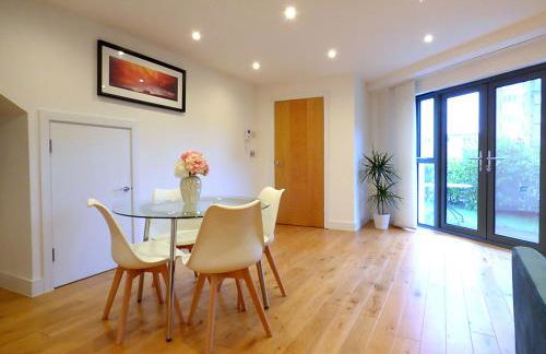 Flat 20 min to Central London and Garden & Parking - Foto 3