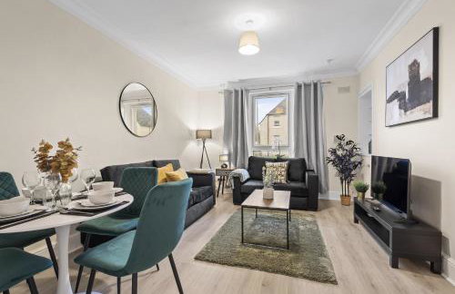 Welcoming Home in Johnstone, Near Glasgow Airport - Bonnie Lodgings - Foto 26