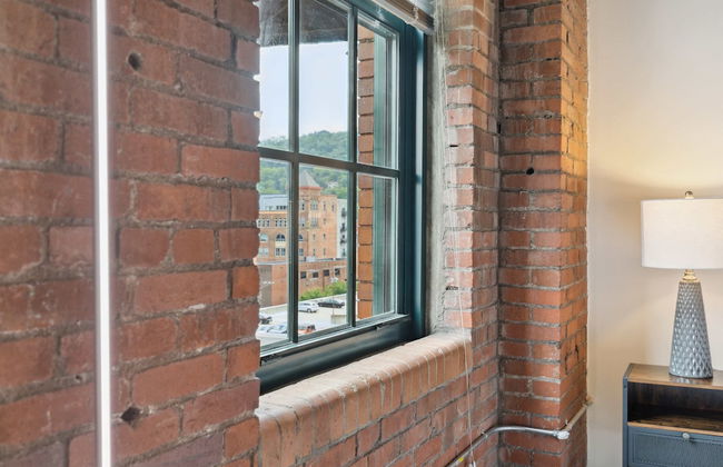 Historic Loft Retreat With Pool - Foto 14