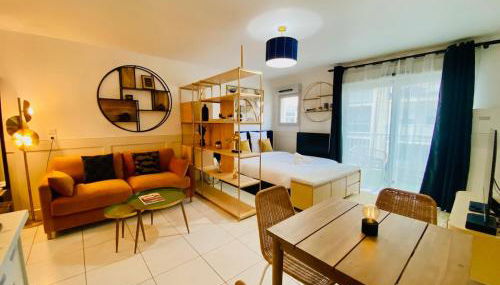 'L'Élégant' Studio Centre, Parking privé, Clim, Terrasse - Foto 5