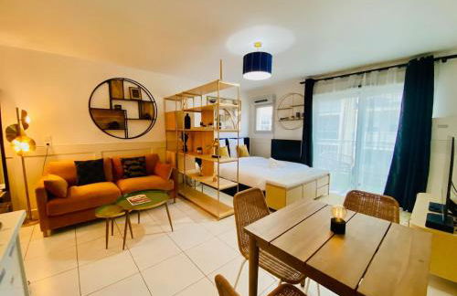 'L'Élégant' Studio Centre, Parking privé, Clim, Terrasse - Foto 5