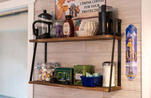 Pet friendly - steps to water! - Foto 5