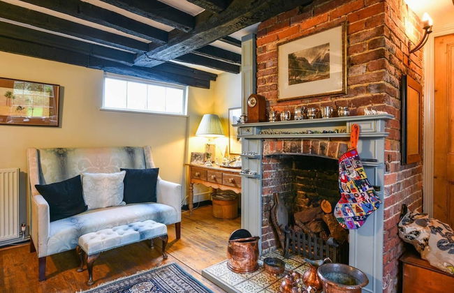 Lovely 4-bed House in Village of Sandhurst - Foto 17