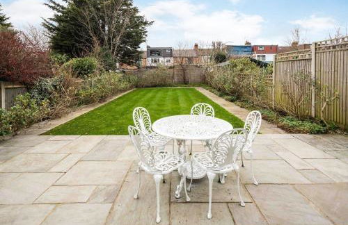 Contemporary 5 Bedroom with Garden North Finchley - Foto 33