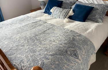 Moneydarragh Cottage with uninterrupted mountain and sea views- Hot tub available for hire at extra cost - Photo 6