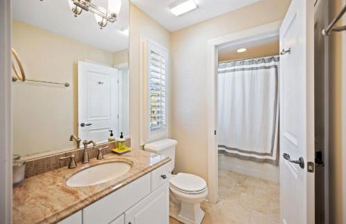 To the Beach and Back home by Peace Vacations - Foto 20