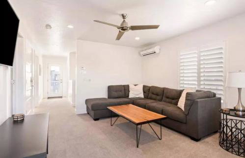 Spacious 5BR Resort Waterpark Access Sleeps 16 - Foto 17