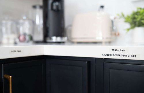 Brand New Apt w Parking Blocks from Downtown- A - Foto 16