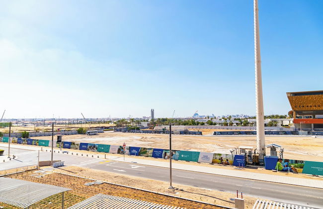 Bloomfields Spacious 2BR Duplex in Oasis - Photo 15