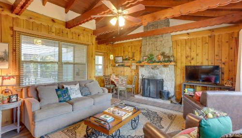 Crestline Cabin Close to Lake Arrowhead and Skiing - Foto 4