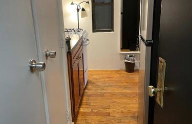 Union Square Studio 4 with Shower - Shared toilet - Foto 10