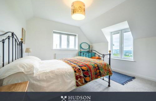 Modern Snitton Cottage & Gardens - Photo 10